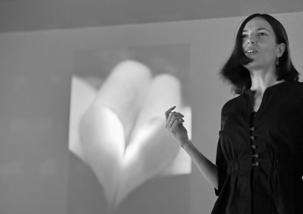 ARTISTS TALK & SYMPOSIUMS